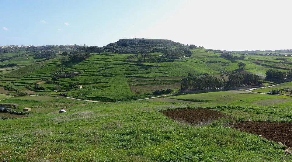 Nuffara Hill, near Xagħra — Xagħra, Malta