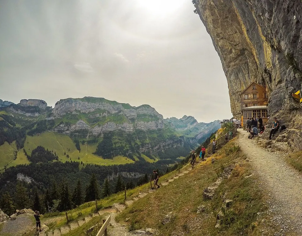 Äscher Cliff — Appenzell Innerrhoden, Switzerland