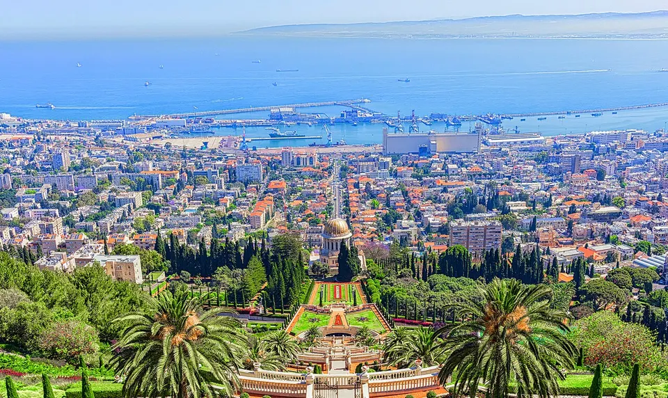 The Hanging Gardens of Haifa, Israel (50099173503) (cropped) — Haifa, Israel