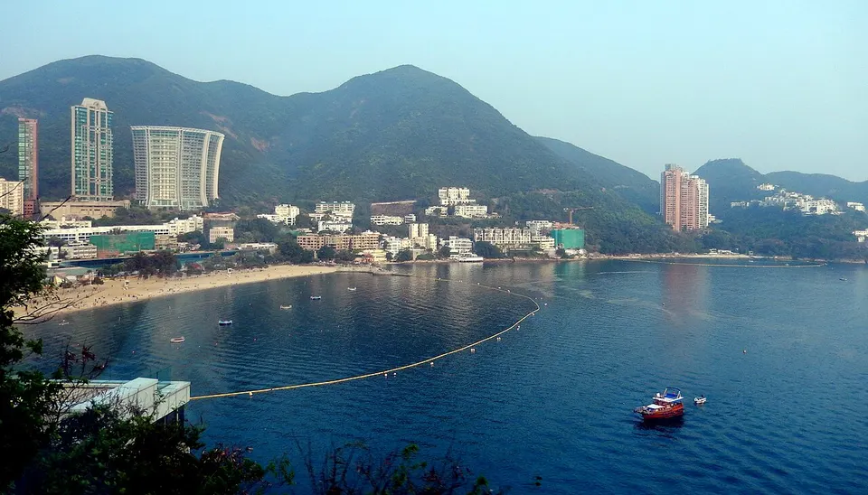 Coastal bay and hills — Southern, Hong Kong