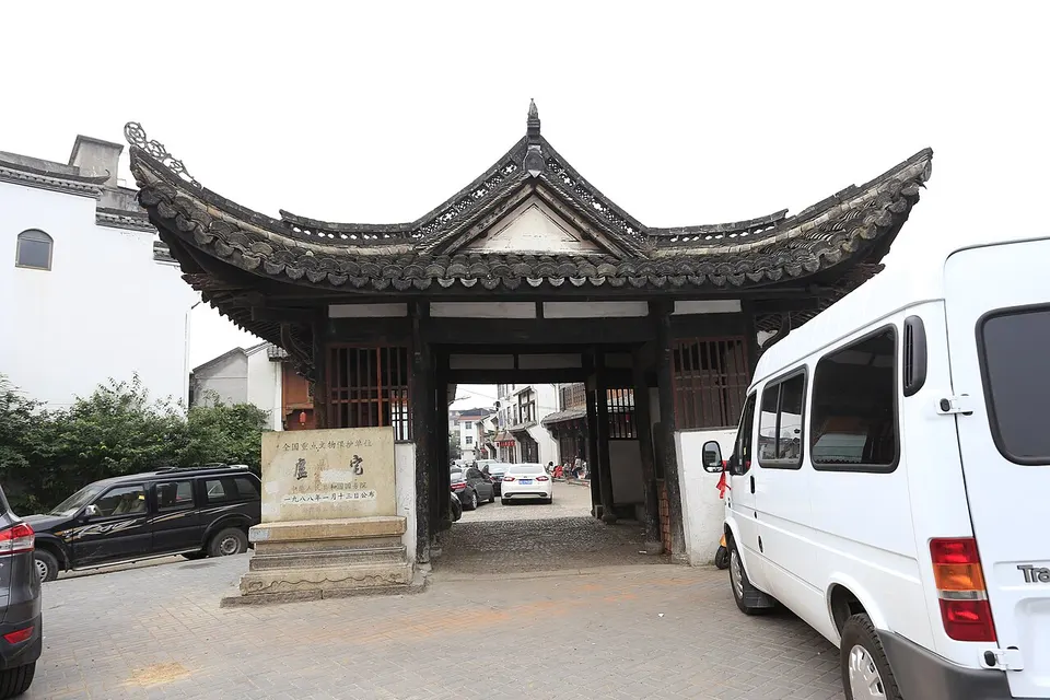 Dongyang Luzhai 2015.05.24 15-44-31 — Zhejiang Province, China