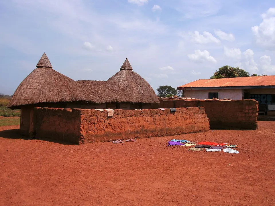 CAM-Adamaoua-Sur la route-Chefferie de village — Adamaoua, Cameroon