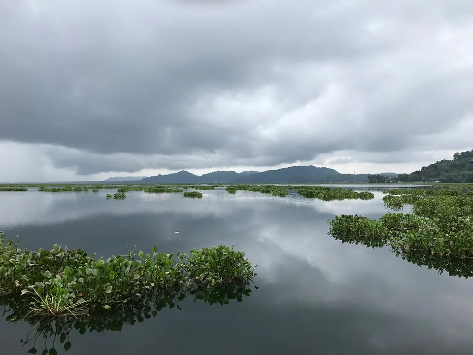 Danau Tondano, Sulawesi Utara, Indonesia — North Sulawesi, Indonesia