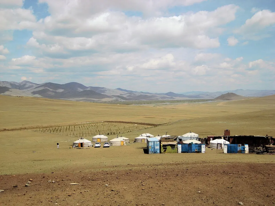 Settlement on the Mongolian steppes (2541042210) — Töv, Mongolia