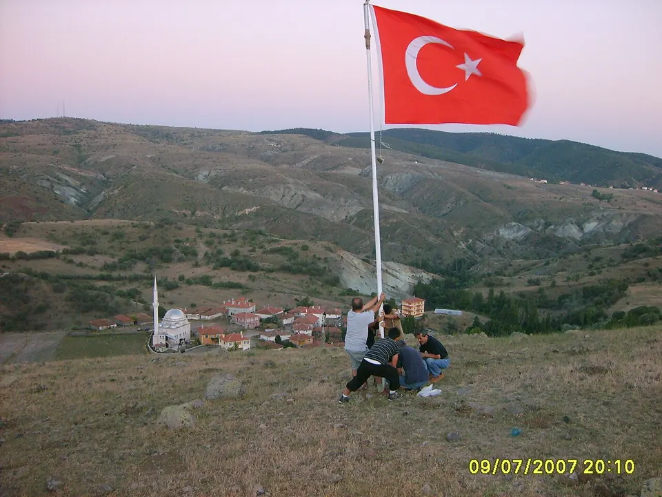 ÇANKIRI KESECİK KÖYÜ BAYRAK - panoramio — Çankırı, Turkey
