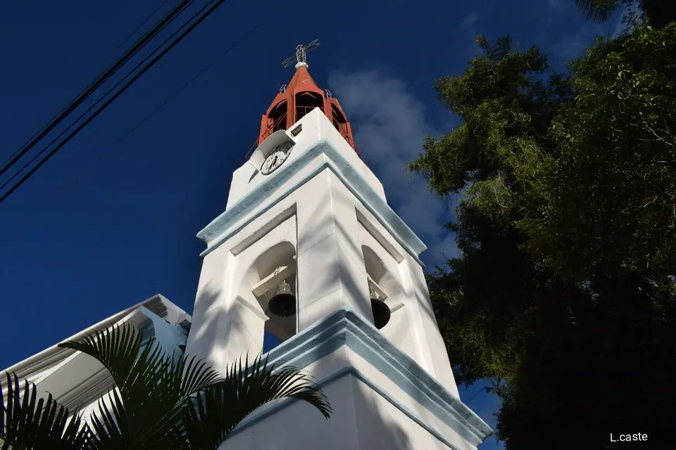 Campanario de la Parroquia San Rafael Arcángel — Departamento de Cabañas, El Salvador