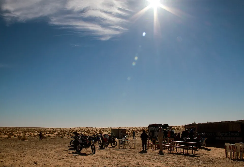 Desert landscape — Kébili, Tunisia