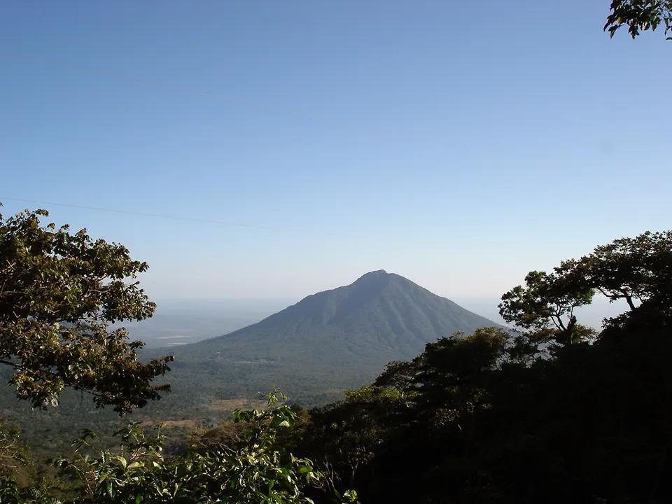 Cerca de Alegría, Volcán Usulután, El Salvador (12-2010) - panoramio — Departamento de Usulután, El Salvador