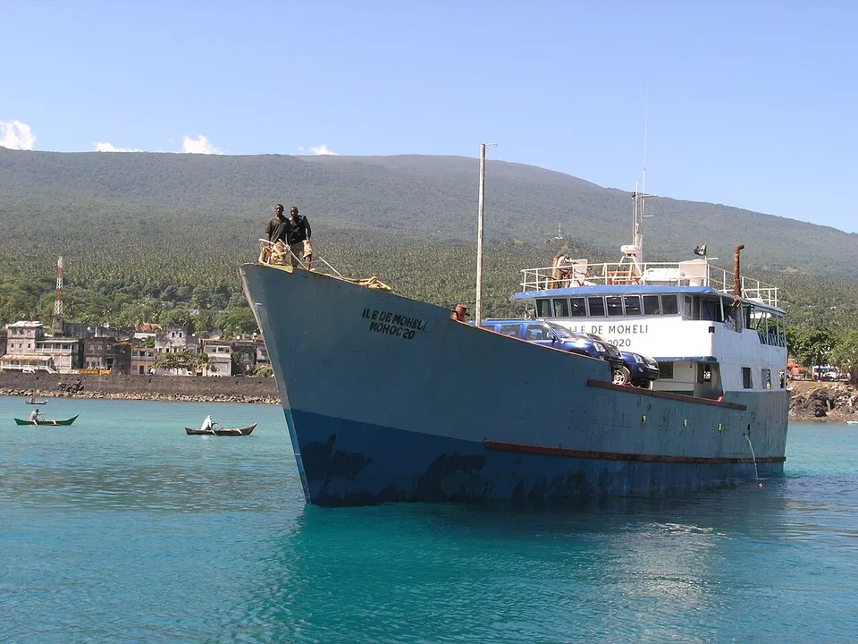 Fomboni-Ship — Moheli, Comoros