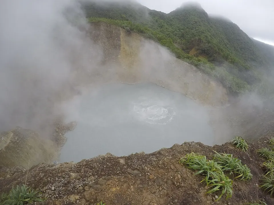 Dominica Boiling Lake — Saint Patrick, Dominica