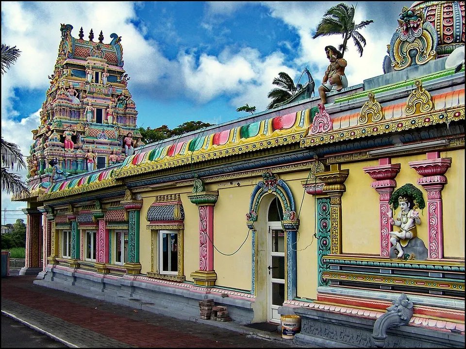 Super temple Tamil, st.Antoine - panoramio — Rivière du Rempart, Mauritius