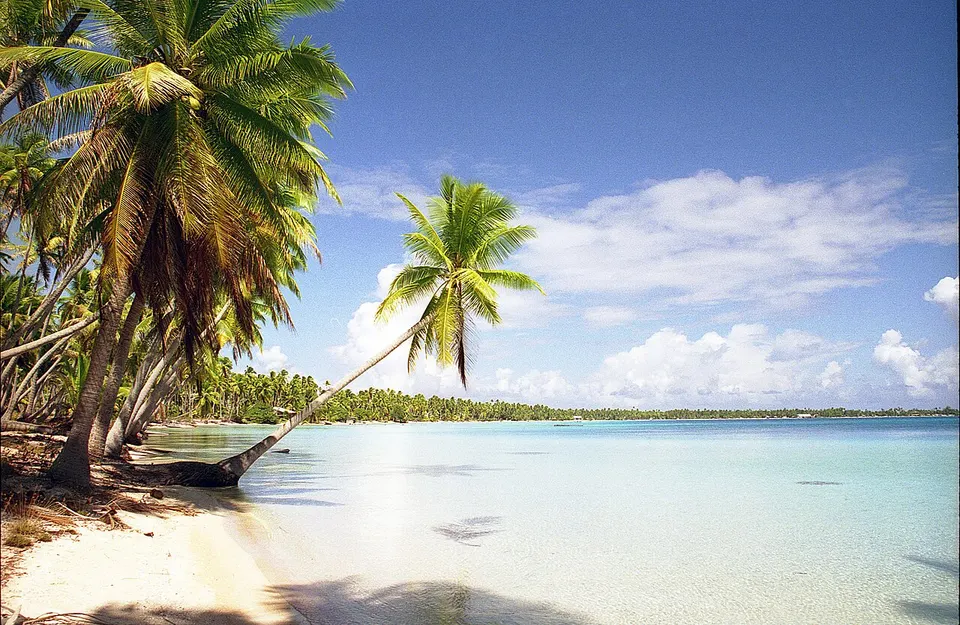 Tuamotu 9612a — Tuamotu-Gambier, French Polynesia
