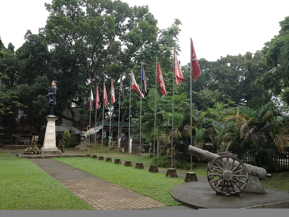 2013-01-10 Kidapawan City Hall Memory — Soccsksargen, Philippines