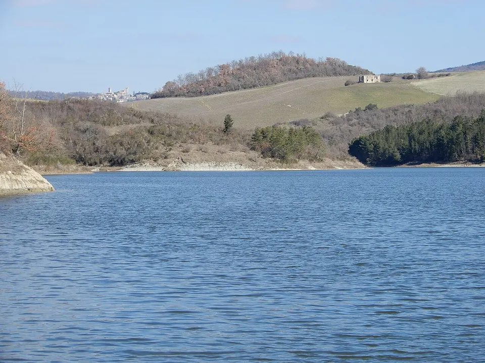 San Casciano Lake — Centro, Italy