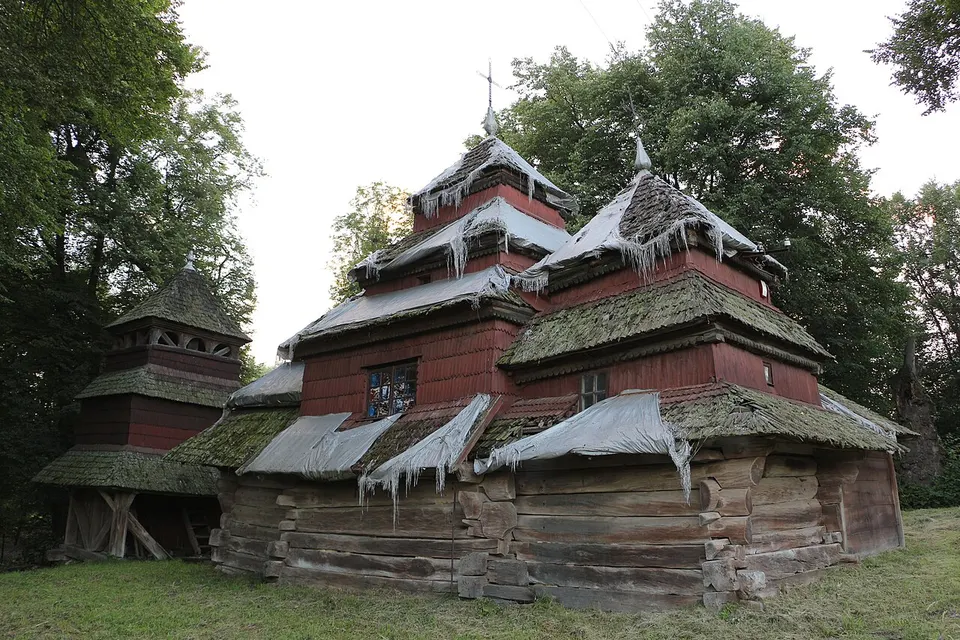 Кугаїв, вид ззаду — Lviv Oblast, Ukraine