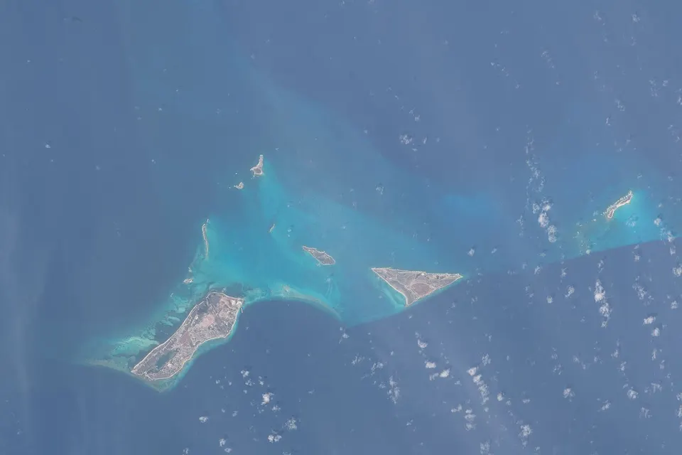 Salt Cay, Cotton Cay and Cockburn Town photographed from orbit — Salt Cay, Turks and Caicos Islands