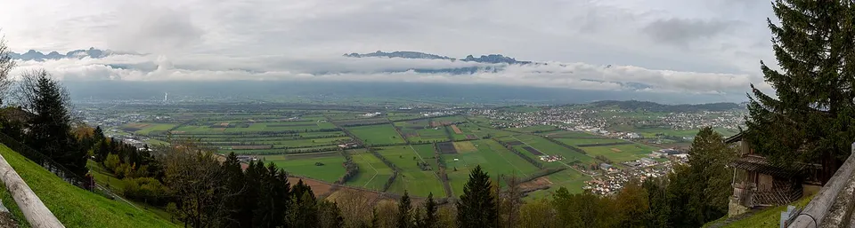 Planken. 2019-11-01 13-39-26 (panorama) — Planken, Liechtenstein