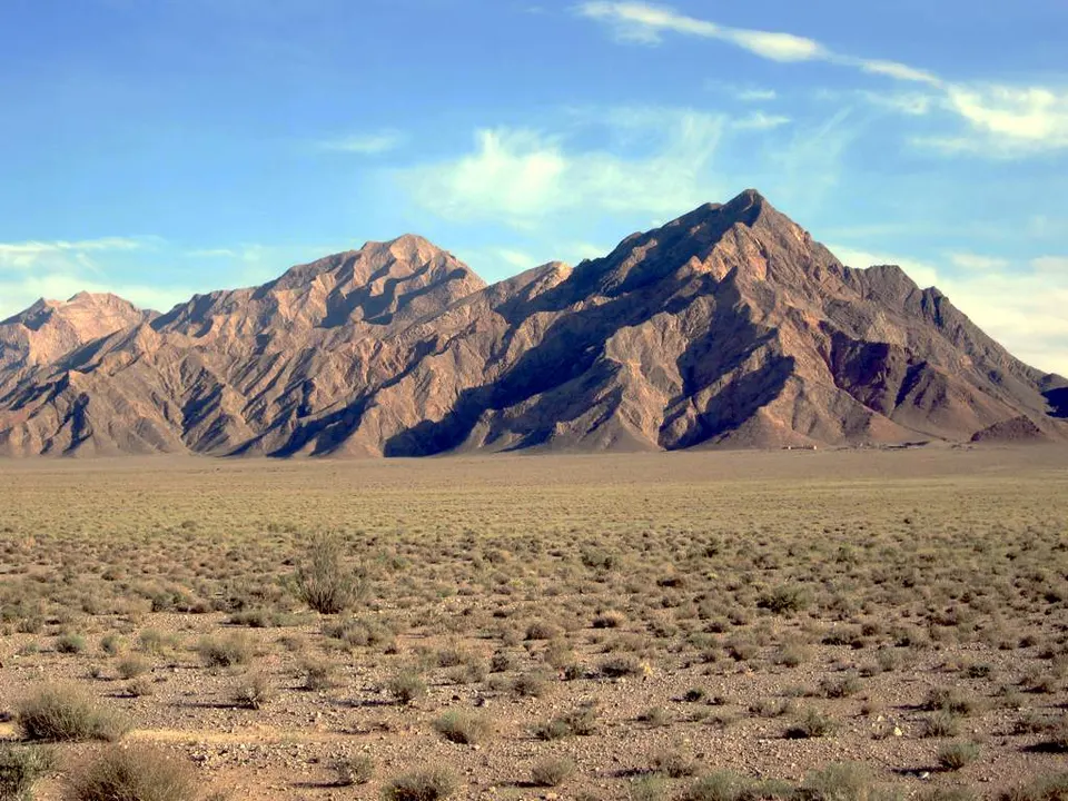 Picturesque Hills (8906623786) — Yazd, Iran