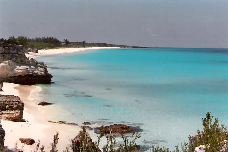 Great Harbor Cay horseshoe — Berry Islands, Bahamas