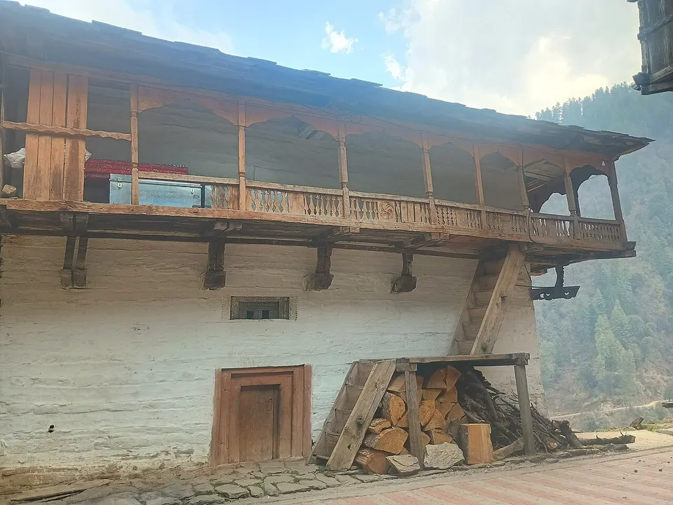 Traditional Himachali House in Kullu District, Himachal Pradesh,2 — Himāchal Pradesh, India