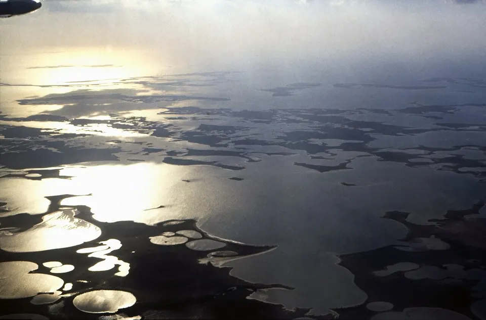 Bahamas 1989 (400) Flug nach Abaco (24403790589) — Central Abaco, Bahamas