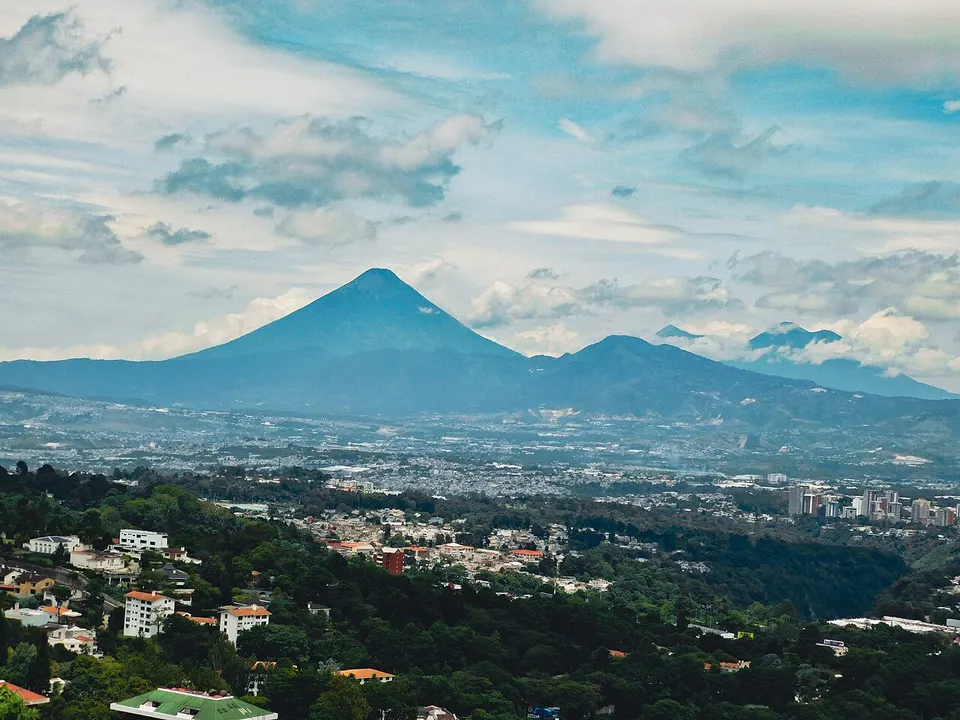 Guatemala City - Cityscape - Skyline, Mountains & Volcanoes — Guatemala, Guatemala