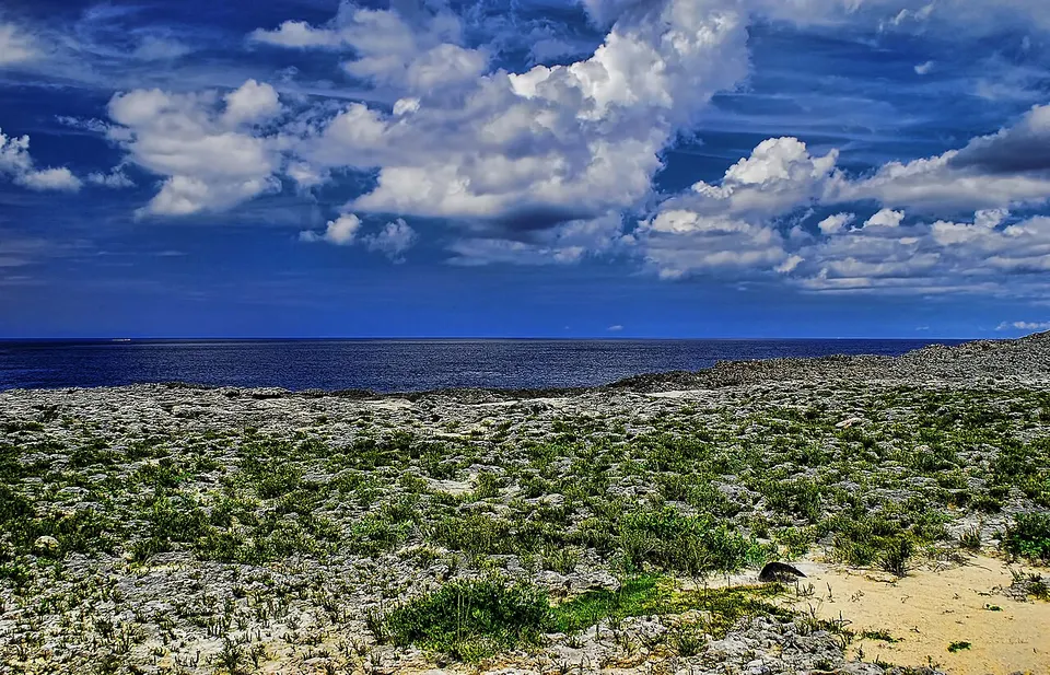 Eleuthera North of Glass Bridge (8116920391) — North Eleuthera, Bahamas
