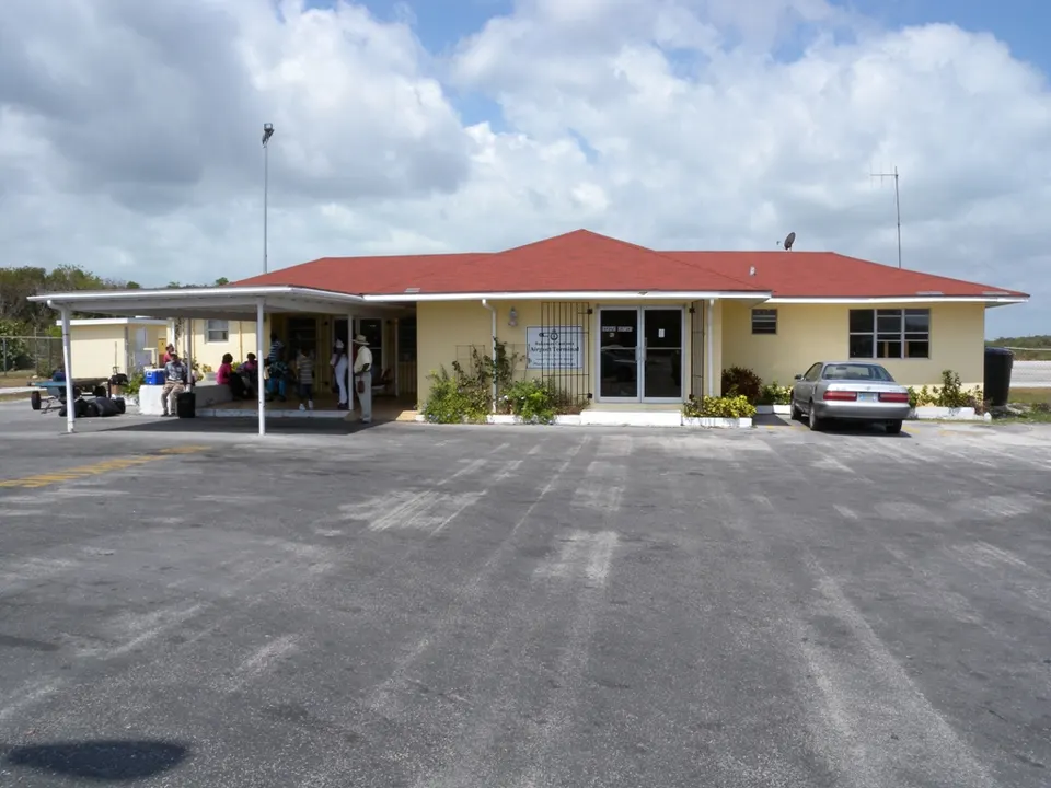 Airport Congo Town S. Andros - panoramio — South Andros, Bahamas