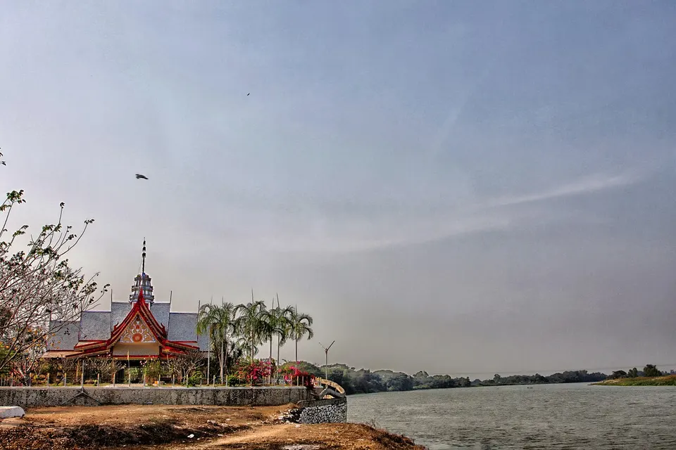 Riverside landscape — Chai Nat Province, Thailand