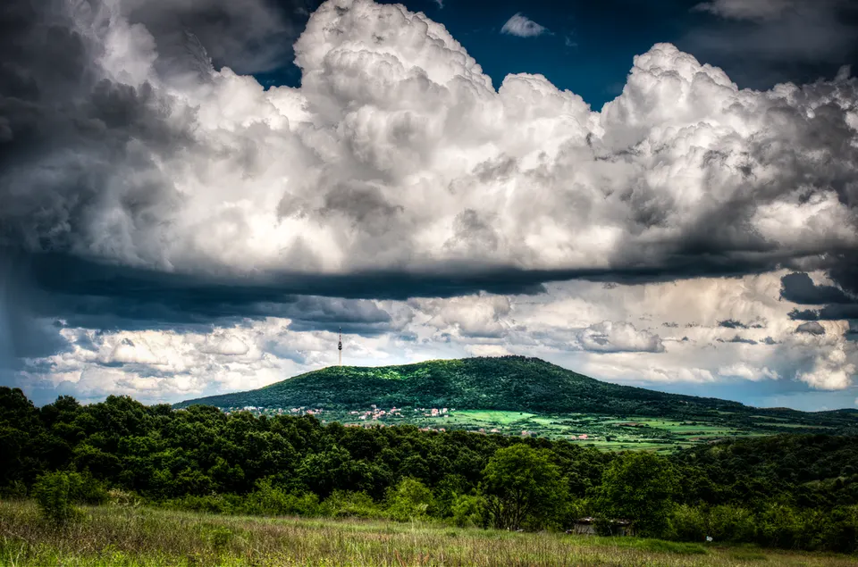 Avala sa Ibarske magistrale — Belgrade, Serbia