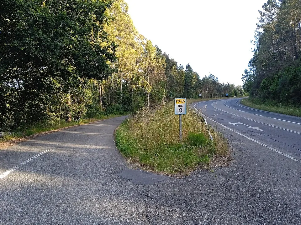 Estrada PO-185, km 0 — Galicia, Spain
