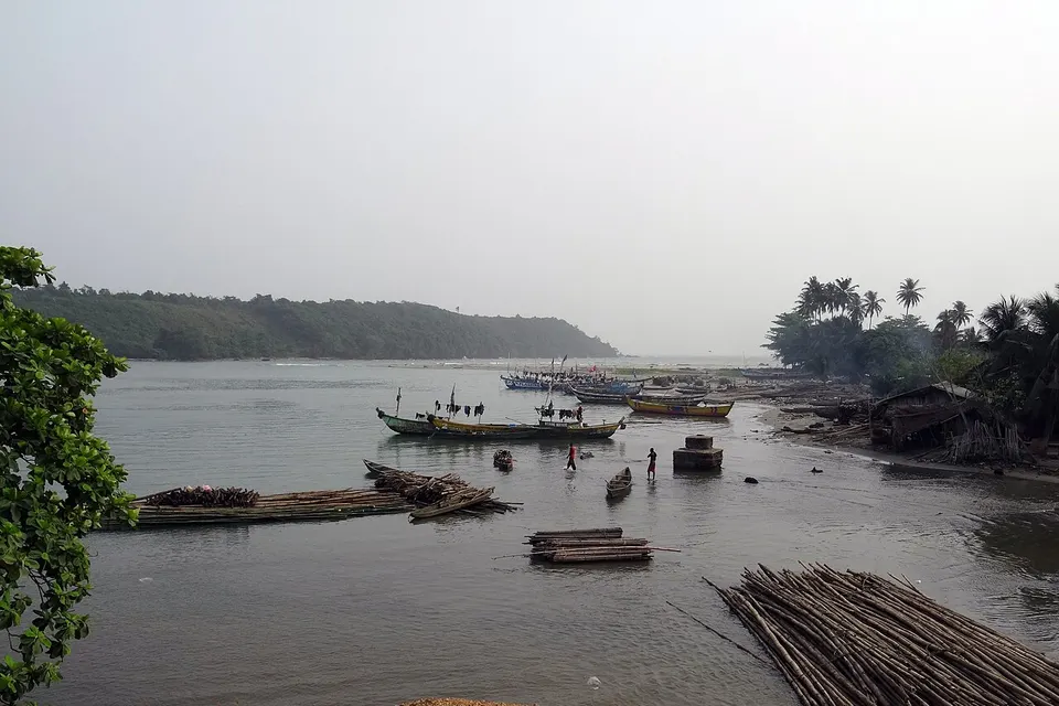 Fishing boats at River Ankobra, Ghana — Western Region, Ghana