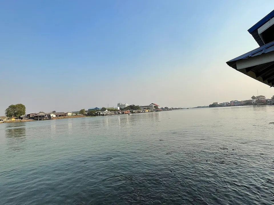 Riverfront landscape — Pathum Thani Province, Thailand