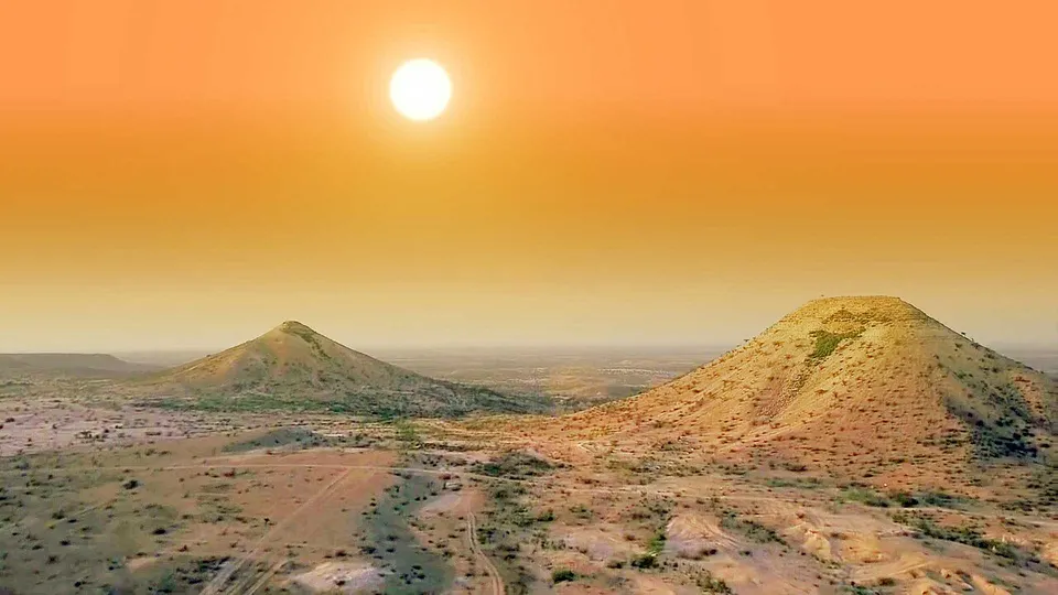 Naasa Hablood - Virgin's Breast Mountain, Hargeisa, Somalilanad — Woqooyi Galbeed, Somalia