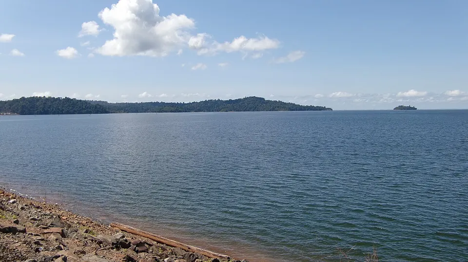 Brokopondo lake - panoramio — Brokopondo, Suriname