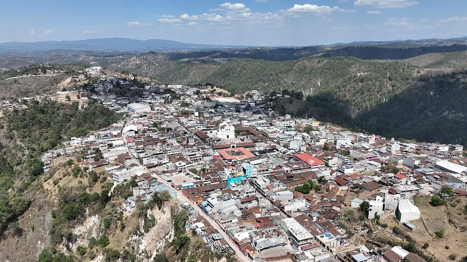 Skyline de Santa María Chiquimula, Totonicapán — Totonicapán, Guatemala
