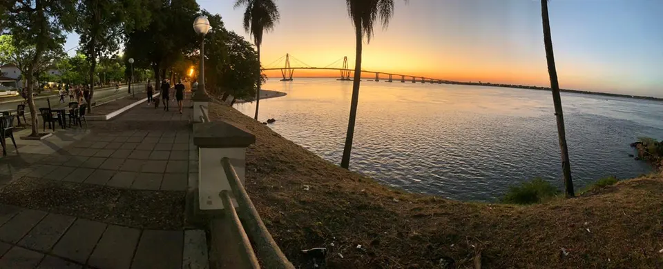 Caminando sobre el agua del Paraná (Extendido), Corrientes, Argentina, 2021 — Corrientes, Argentina
