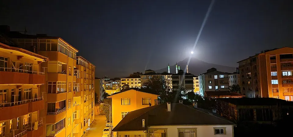 Great Ararat with full moon in Igdir 03 — Iğdır, Turkey
