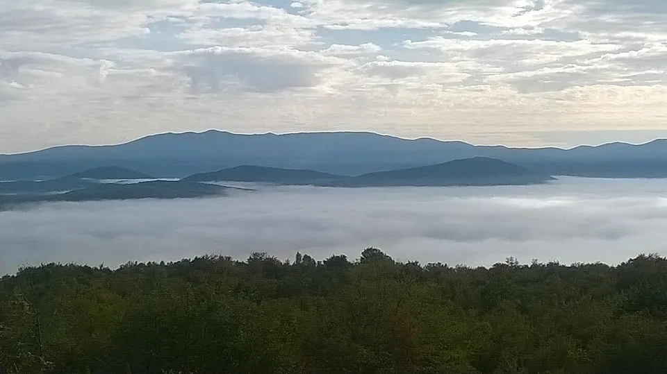 Magla u Buniću - panoramio — Lika-Senj, Croatia