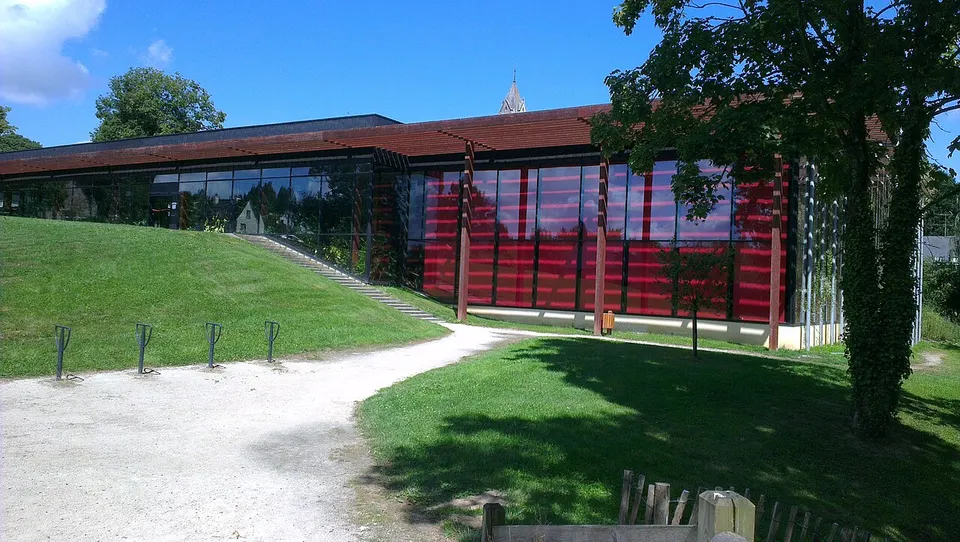Betton-Médiathèque-2013-08-19 — Ille-et-Vilaine, France