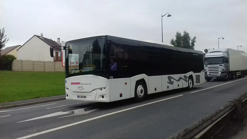 Keolis Ormont Transport Solaris Interurbino CV-345-ME (91) n°272 — Essonne, France