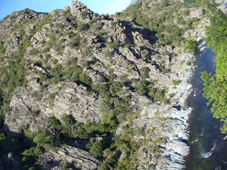 Corsica - Ponte Novu-Ponte Leccia train - Golo river - panoramio — Corse, France