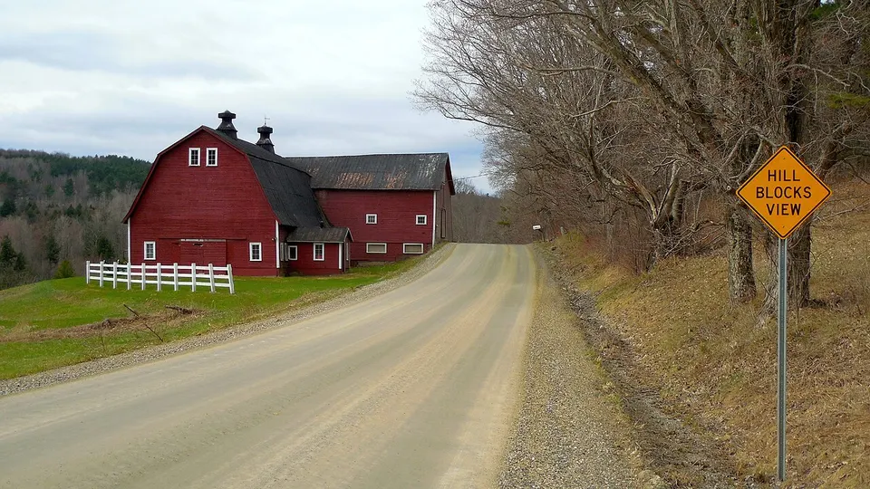 RichmondVT KenyonRd FayFarm Roadsign 20170419 — Chittenden, United States