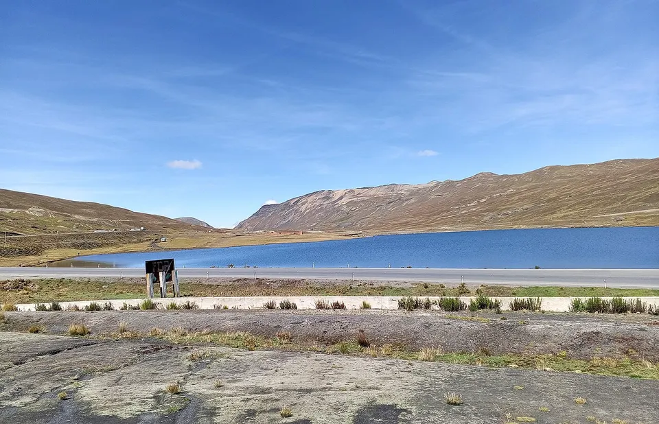 Laguna estellani-PARQUE NACIONAL COTAPATA — Murillo, Bolivia