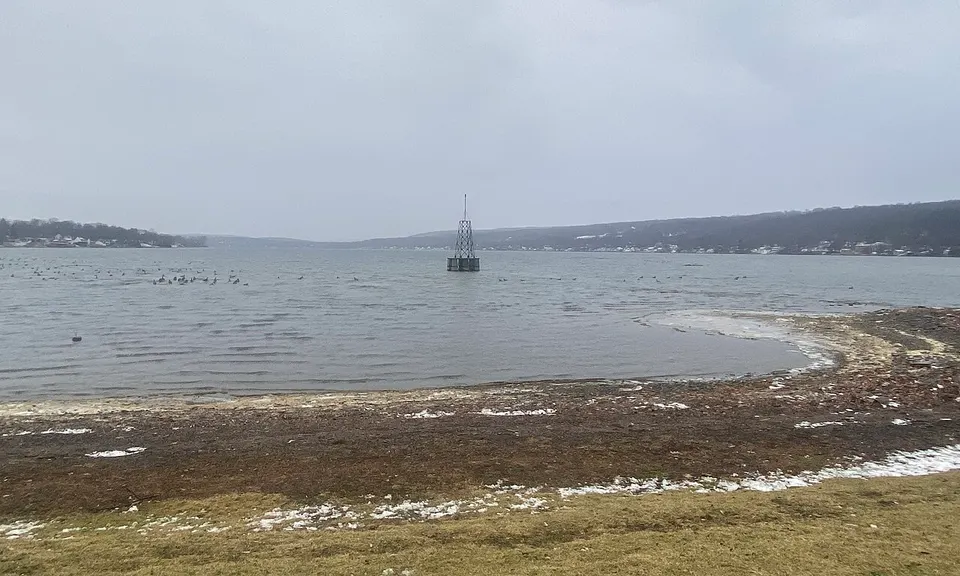 Keuka Lake, Penn Yan, New York - 20230117 - 02 - Rainy morning view from lawn behind Hampton Inn — Yates, United States