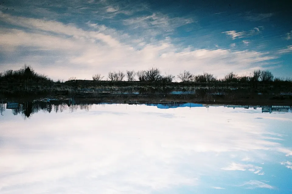 Up Is Down — Northwest / Nord-ouest, Canada