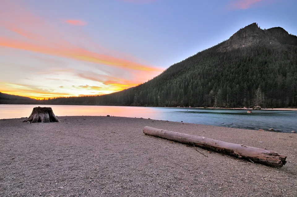 Rattlesnake Lake (53023742) — King, United States