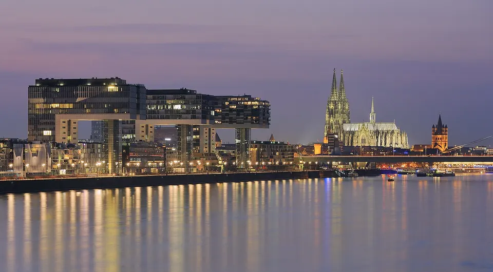 City skyline beside a river — Köln, Germany
