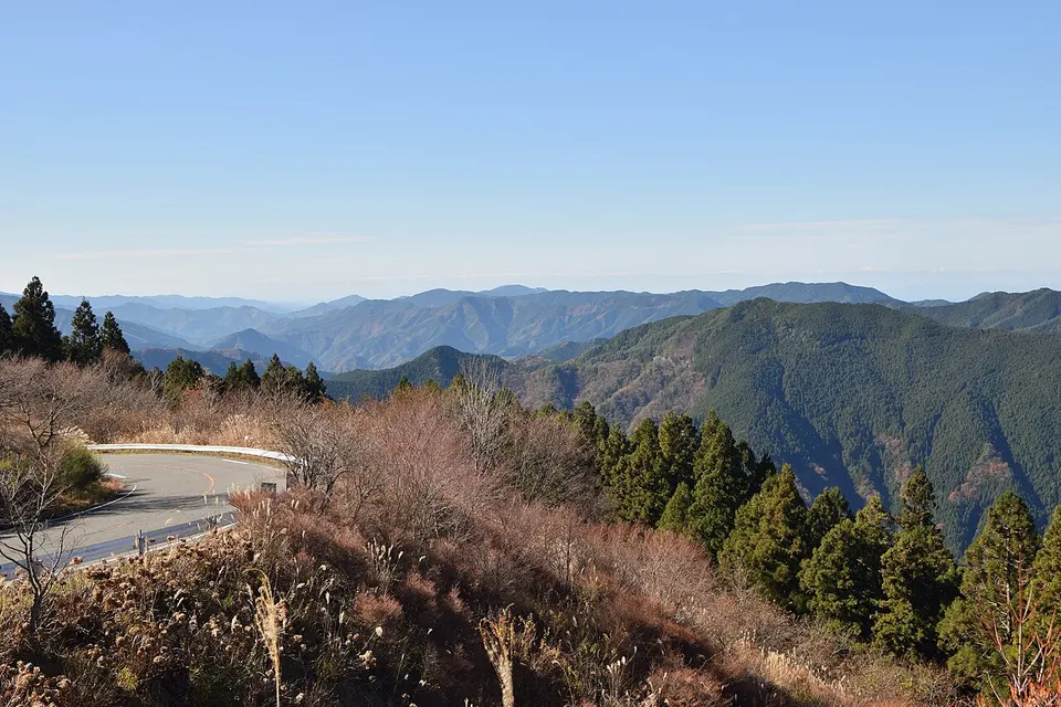 Wakayama mountains (51930398440) — Nosegawa, Japan