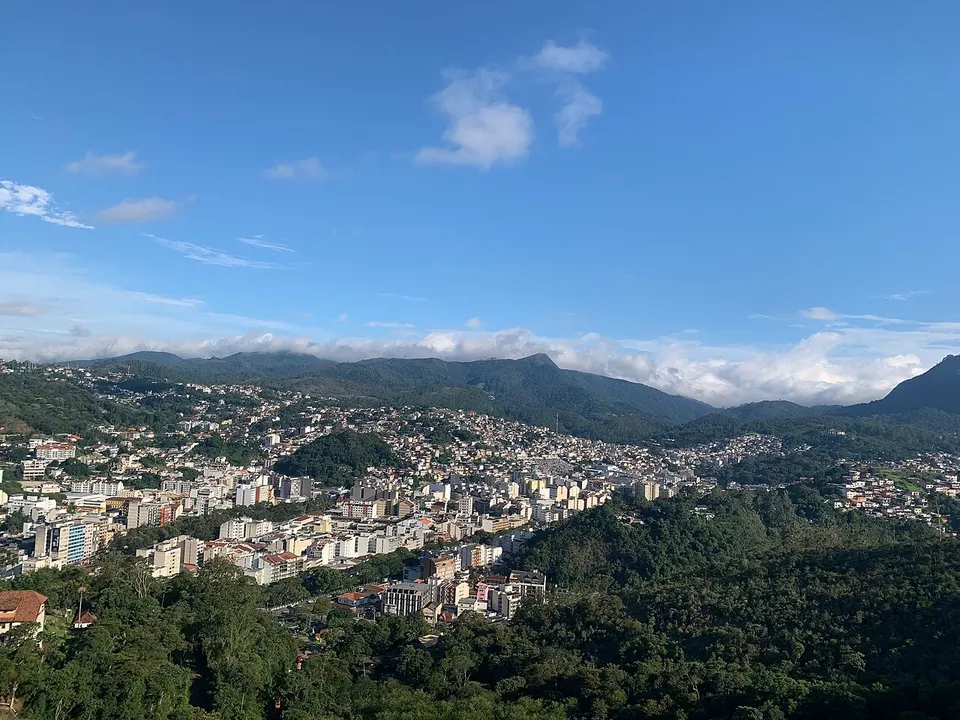 Vista de Nova Friburgo RJ a partir do teleférico do Suspiro — Nova Friburgo, Brazil